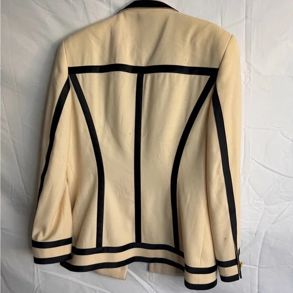 Escada Couture Cream and Black Vintage Women's Jacket - Picture 9 of 16